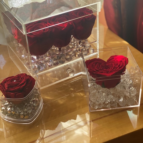 Real roses that last for years !! 🌹🌹🌹 - Picture 2 of 16